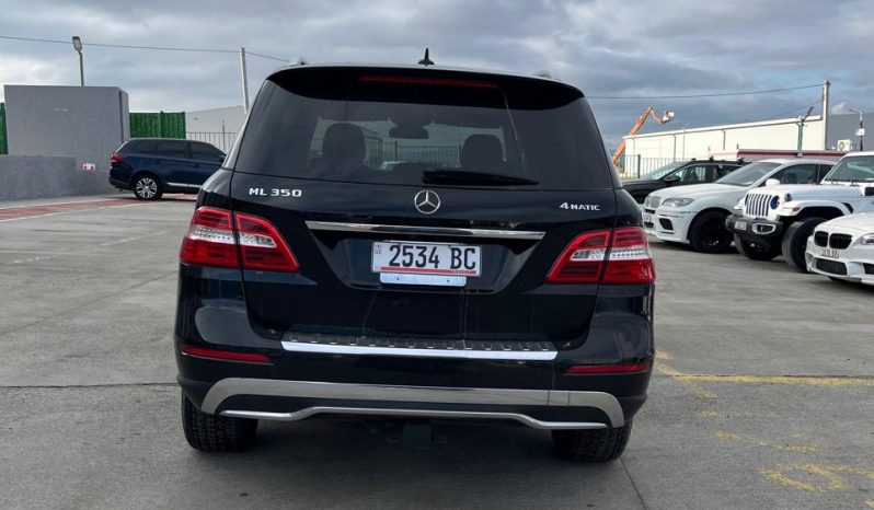 
								Mercedes-Benz ML-Class full									