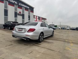 
										MERCEDES-BENZ E300 full									