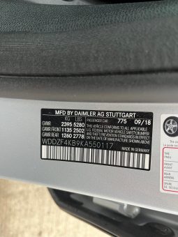 
										MERCEDES-BENZ E300 full									