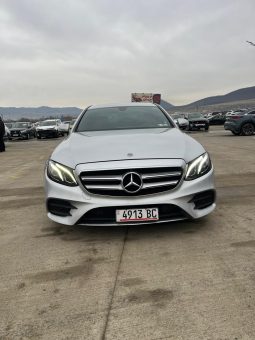 
										MERCEDES-BENZ E300 full									