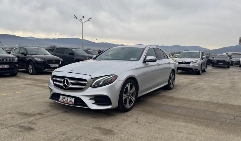 
								MERCEDES-BENZ E300 full									