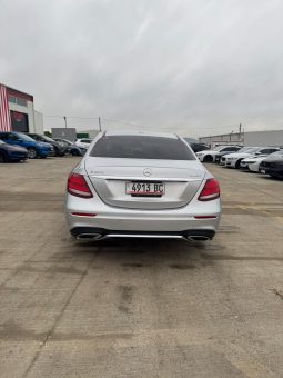 
										MERCEDES-BENZ E300 full									