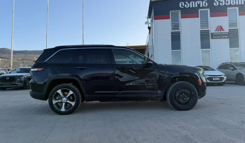 
								2022 Jeep Grand Cherokee full									