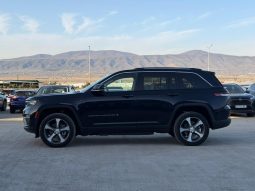 
										2022 Jeep Grand Cherokee full									