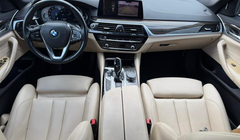 
								BMW 5 Series full									