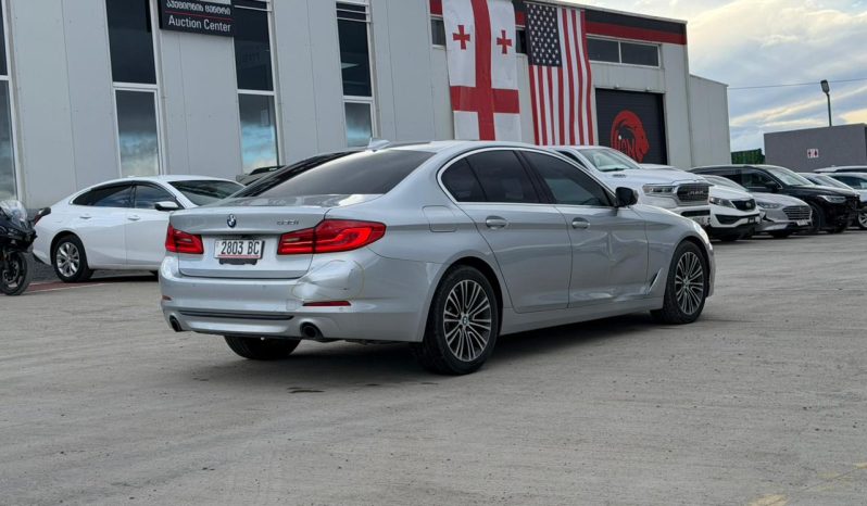 
								BMW 5 Series full									