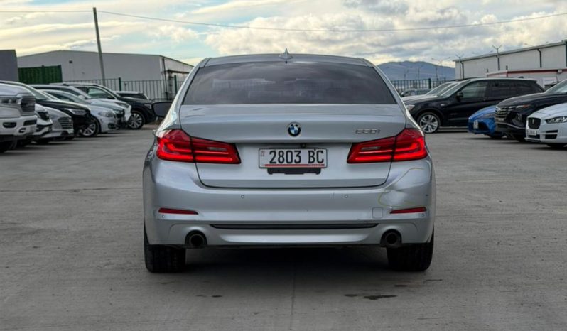 
								BMW 5 Series full									