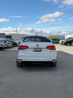 
										2015 Volkswagen Jetta full									