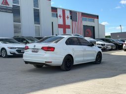 
										2015 Volkswagen Jetta full									