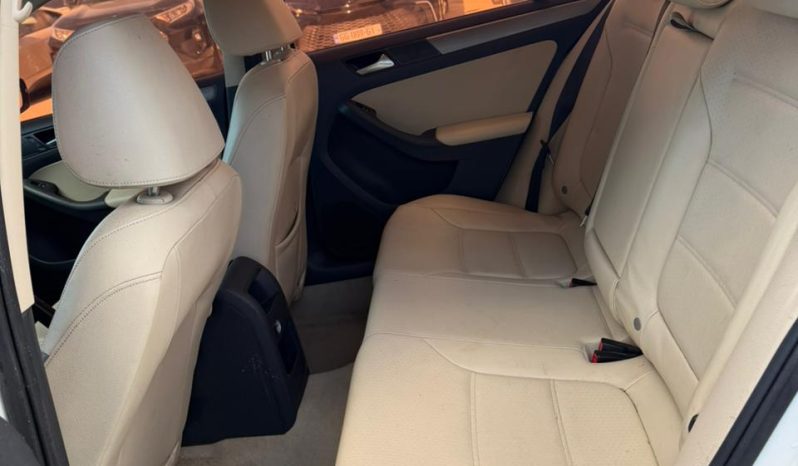 
								2015 Volkswagen Jetta full									