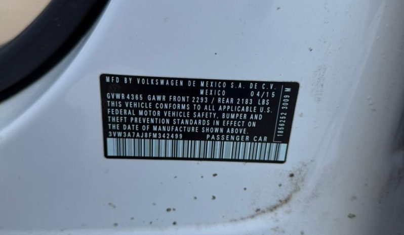 
								2015 Volkswagen Jetta full									