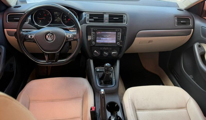 
								2015 Volkswagen Jetta full									