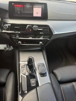 
										BMW 530 full									