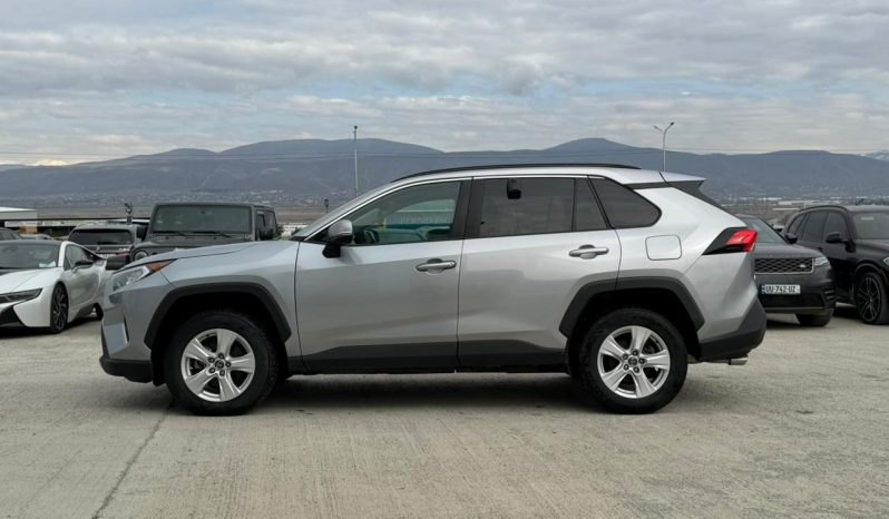 
								TOYOTA RAV4 full									