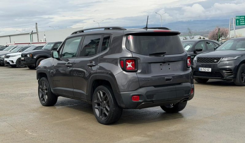 
								Jeep Renegade full									
