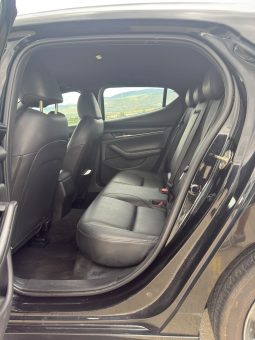 
										MAZDA 3 full									