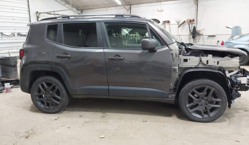 
								Jeep Renegade full									