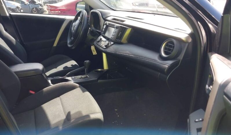 
								TOYOTA RAV 4 XLE full									