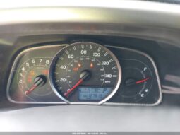 
										TOYOTA RAV 4 XLE full									