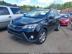 TOYOTA RAV 4 XLE