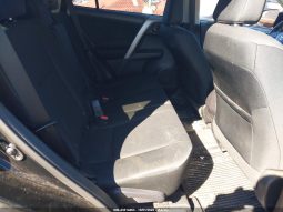 
										Toyota RAV4 full									