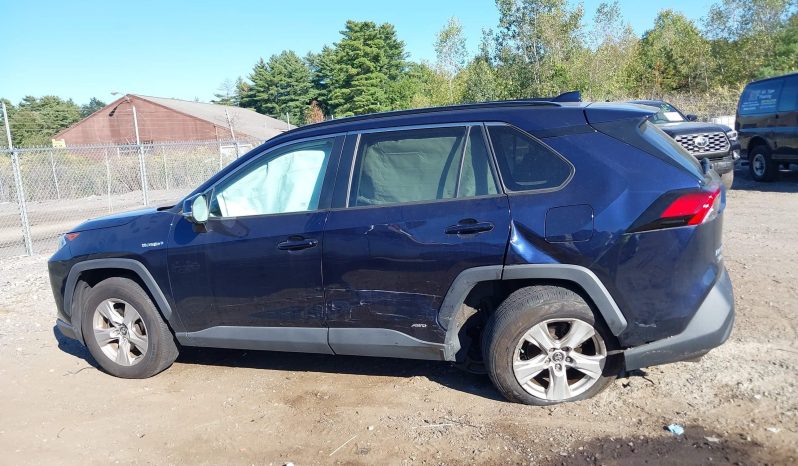 
								2020 Toyota RAV4 full									