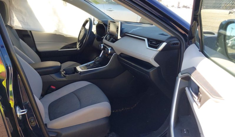 
								2020 Toyota RAV4 full									