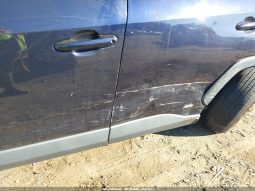 
										2020 Toyota RAV4 full									