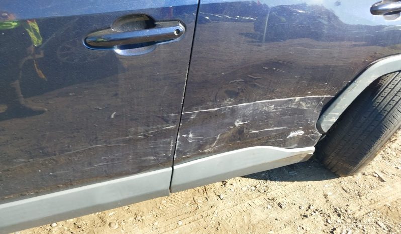 
								2020 Toyota RAV4 full									