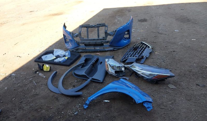 
								2021 Nissan Kicks full									