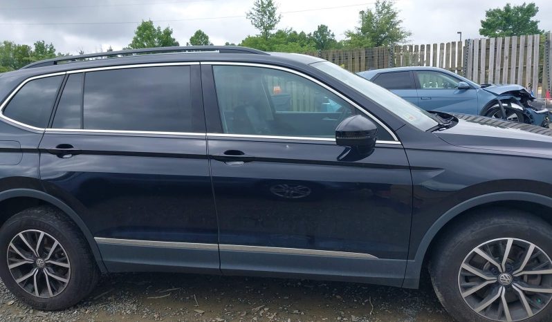 
								2021 Volkswagen Tiguan full									