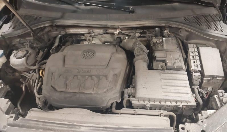 
								Volkswagen Tiguan full									