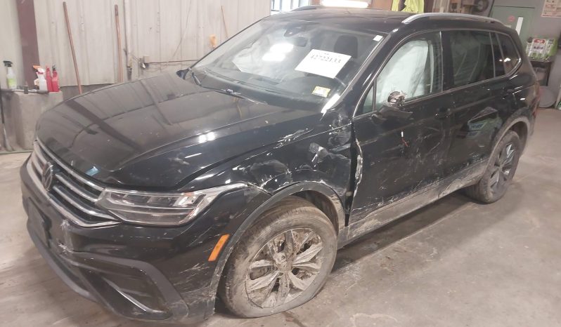 
								Volkswagen Tiguan full									