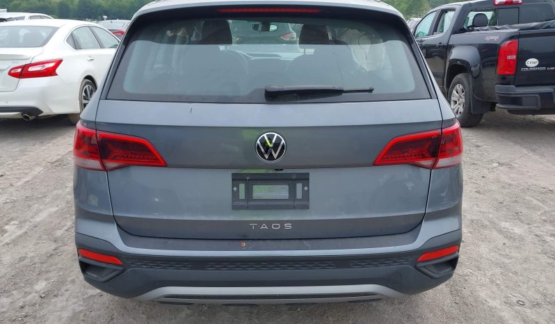 
								Volkswagen Taos full									