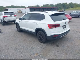 2022 Volkswagen Taos