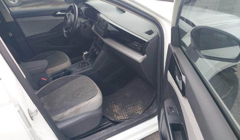 
								2022 Volkswagen Taos full									