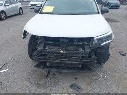 
										2022 Volkswagen Taos full									