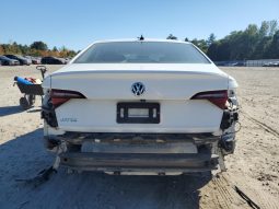 
										Volkswagen Jetta full									