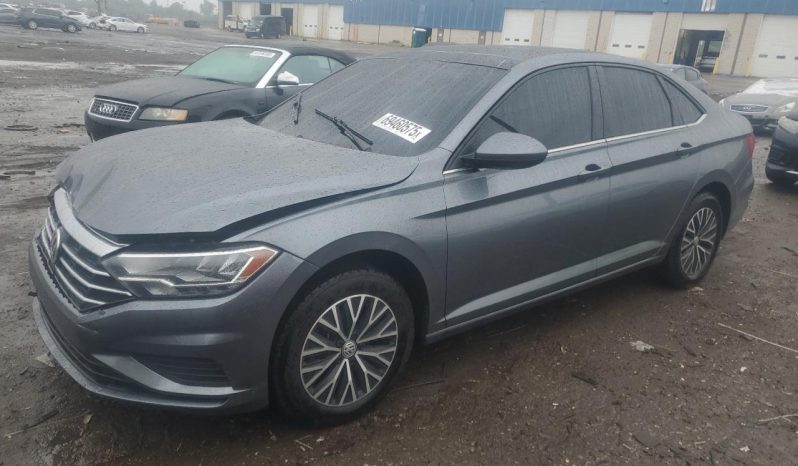 
								VOLKSWAGEN JETTA full									