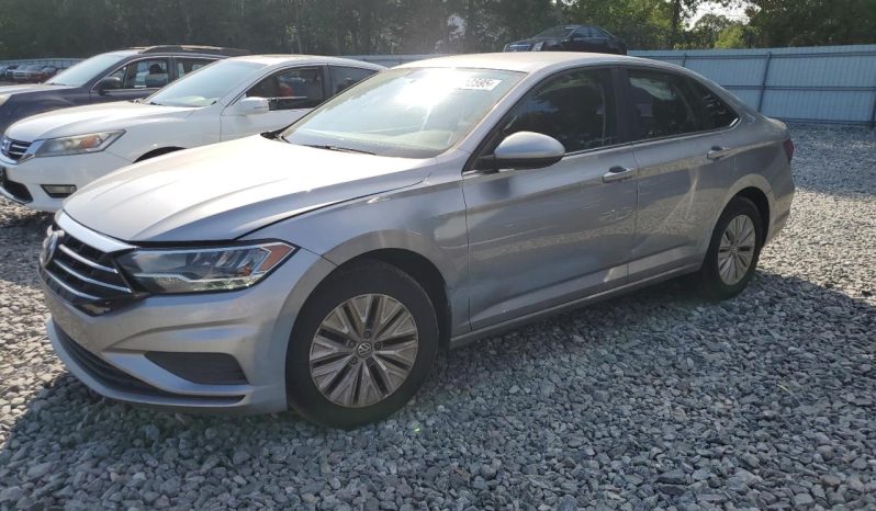 Volkswagen Jetta full