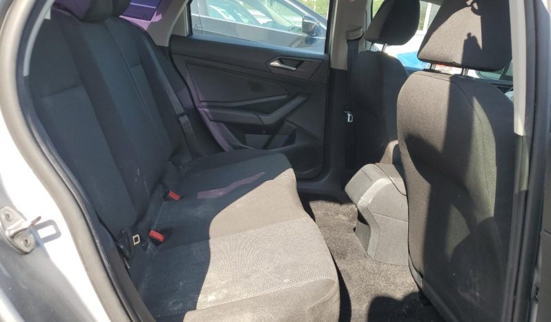 Volkswagen Jetta full