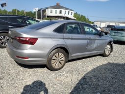 Volkswagen Jetta full