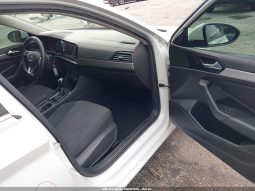 
										VOLKSWAGEN JETTA full									