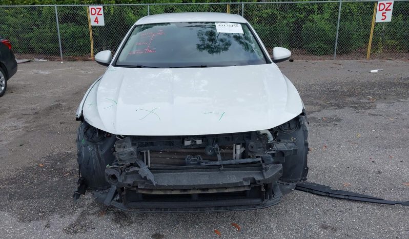 
								VOLKSWAGEN JETTA full									