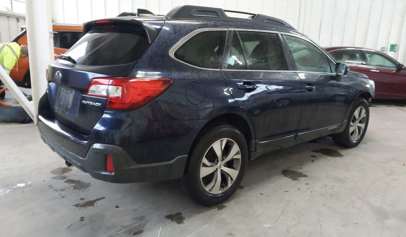 
								SUBARU OUTBACK full									
