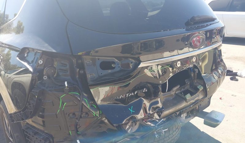 
								Hyundai Santa Fe full									