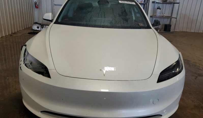 
								Tesla MODEL 3 full									