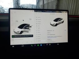 
										Tesla MODEL 3 full									