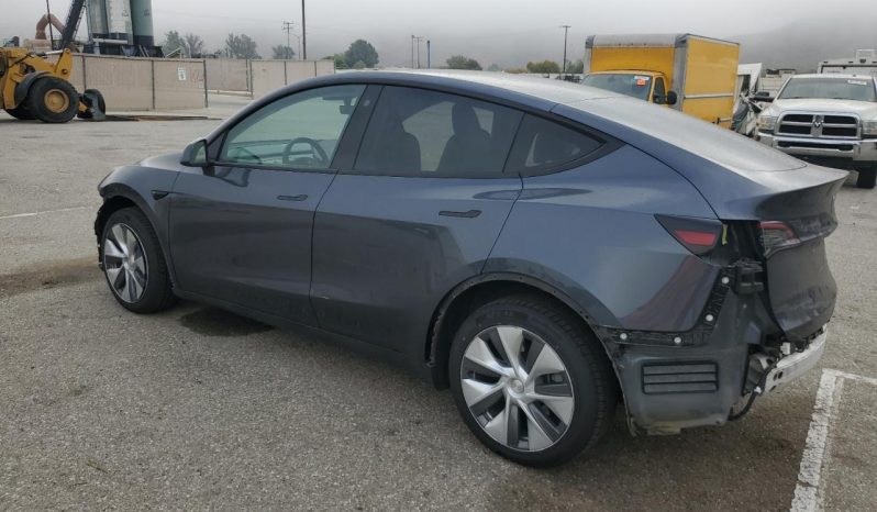 
								Tesla MODEL Y full									