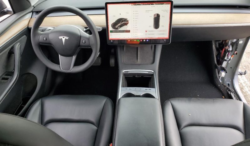 
								Tesla MODEL Y full									